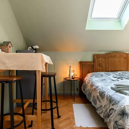 ベッド・アンド・ブレックファスト La Maison Des Manalas